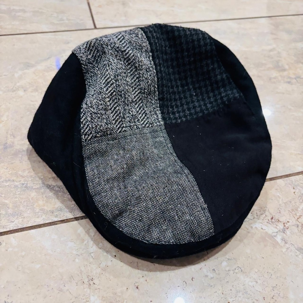 Apt 9 Mens Patchwork Flat Cap Black Gray Herringbone Plaid Wool Blend Hat S/M